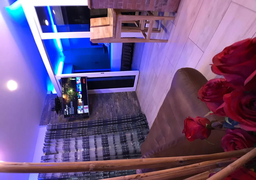 CLOCKWORKORANGE Luxury Suites 4-Minutes Away To Airport