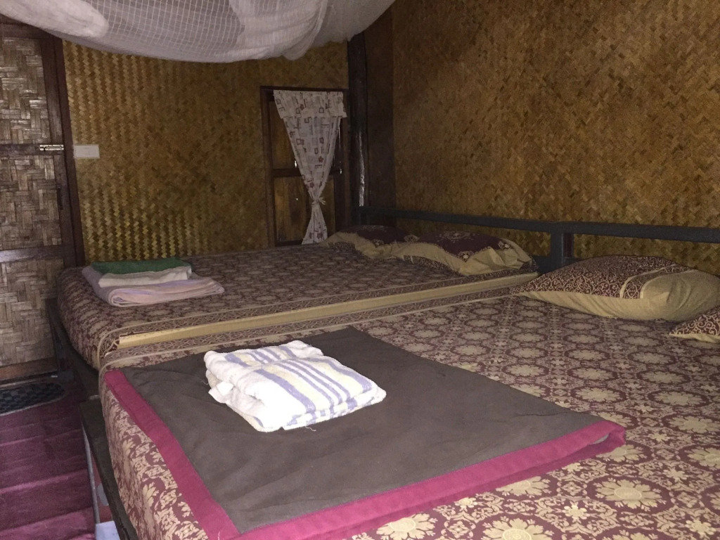Family Hut Pai