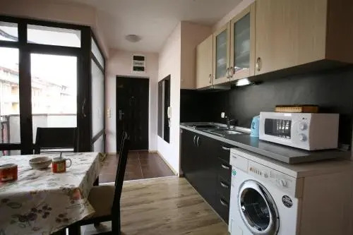 Simeon Apartment