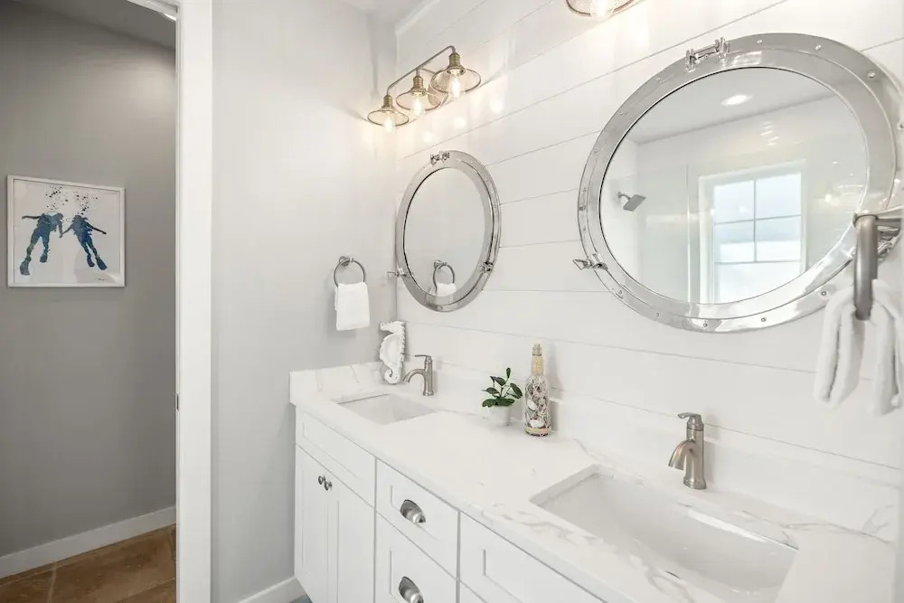 1332 Laurel Grove 3 Bedroom Home by RedAwning