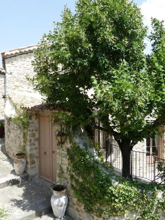 Les Vieux Murs