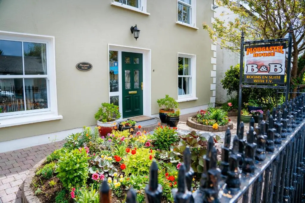 Plougastel House B&B