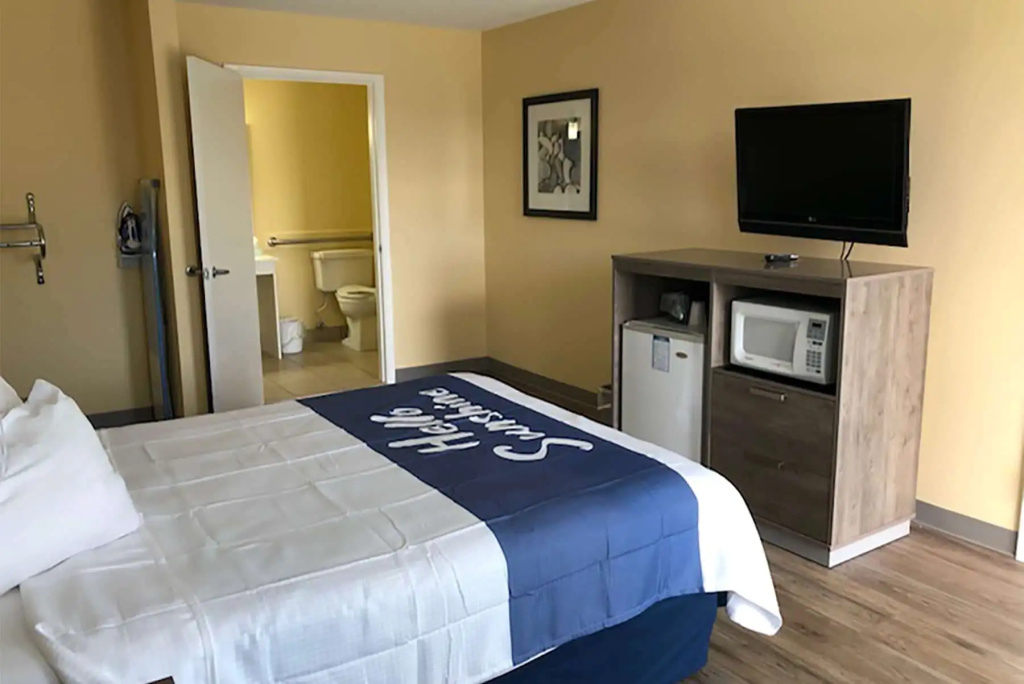 Days Inn by Wyndham Cape Carteret