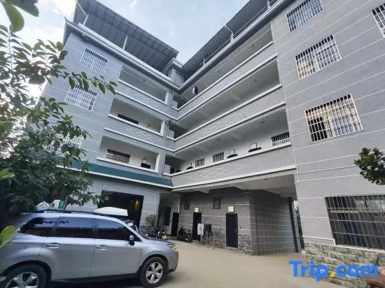 Ruili Zhuyunxuan Apartment