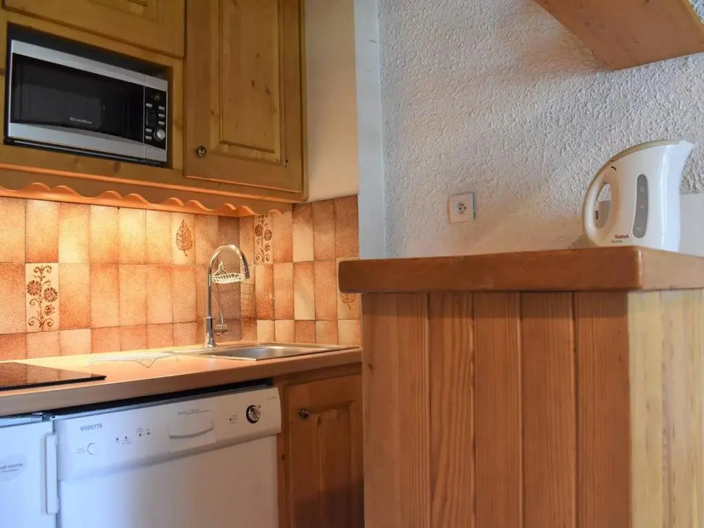 Appartement Méribel, 1 pièce, 4 personnes - FR-1-180-10