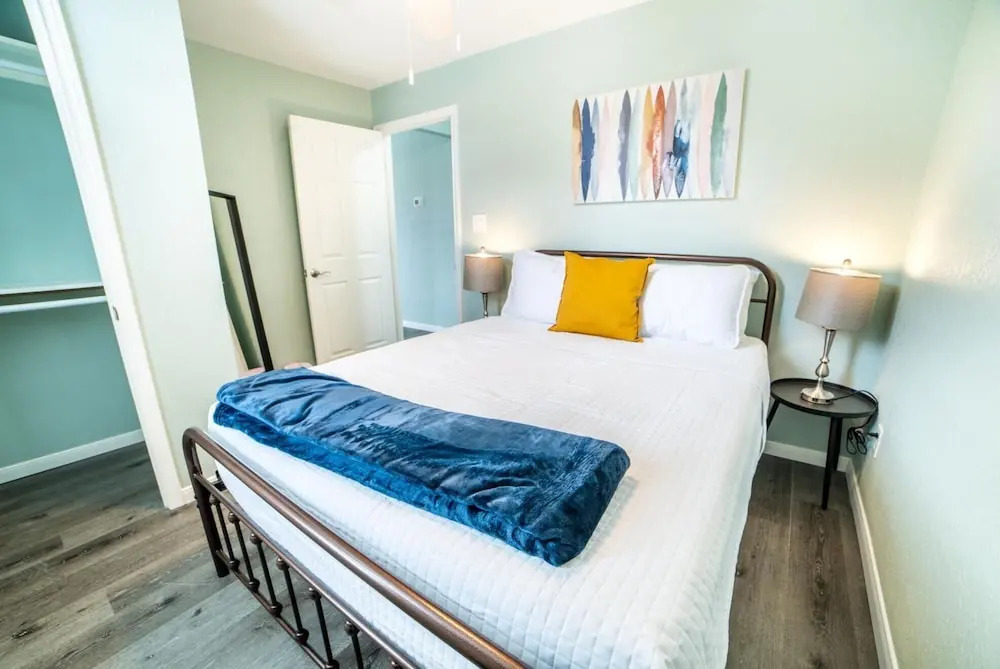 Fascinating 1br/1 BA Near Festive DT and Riverwalk