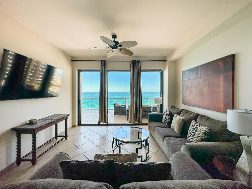 Beach Bliss Retreat 2BR Beachfront Condo