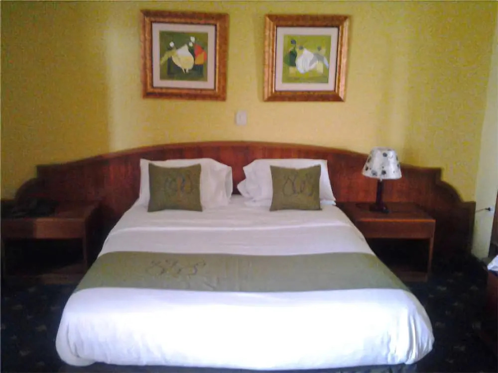 Global Hotel