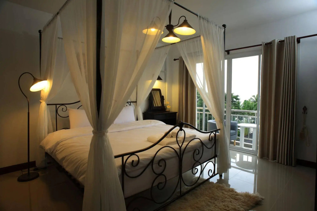 Mooz Huahin Bed & Breakfast