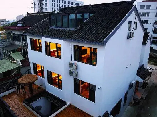 XueLu Homestay (Suzhou Mudu Shop)