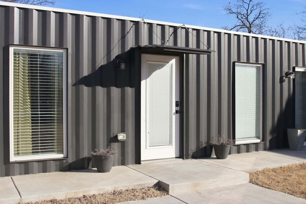 Modern 2br Near Downtown Okc 2 Bedroom Home