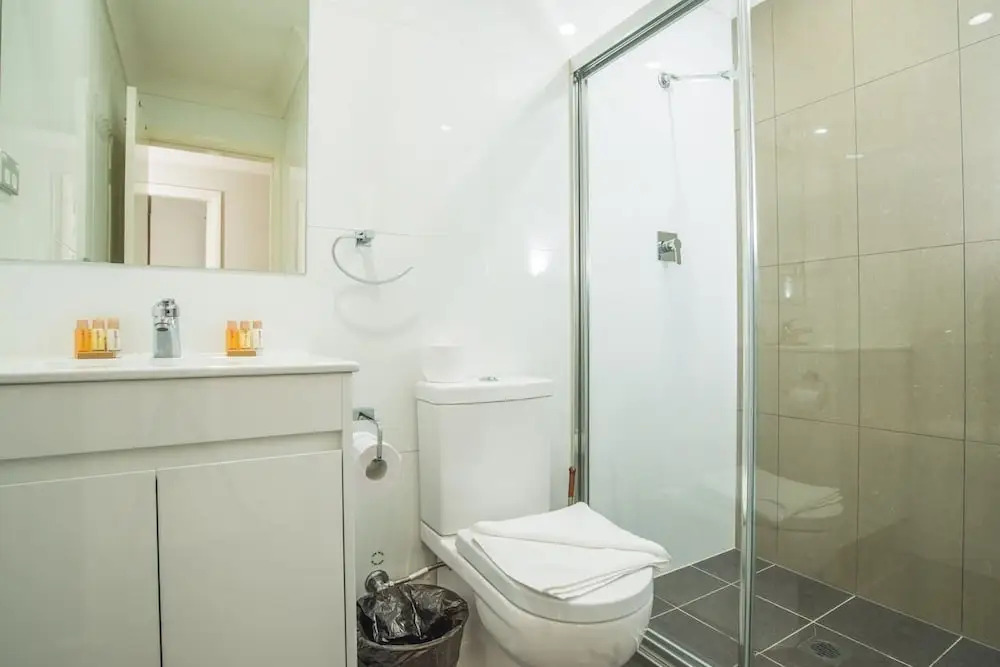 PEACEFUL 2Kingbed RootyHill Townhouse near Station