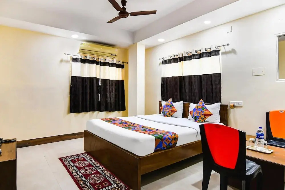 FabHotel Ridz Plaza