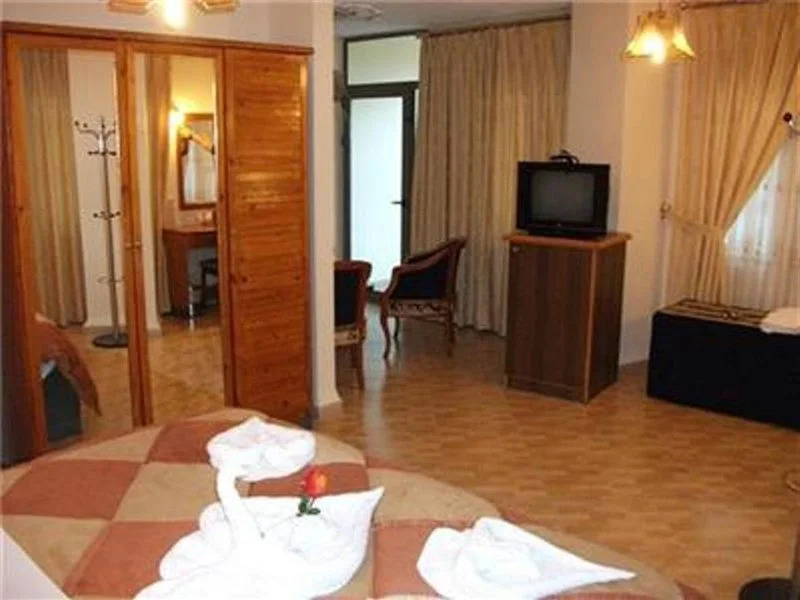 Crystal International Hotel