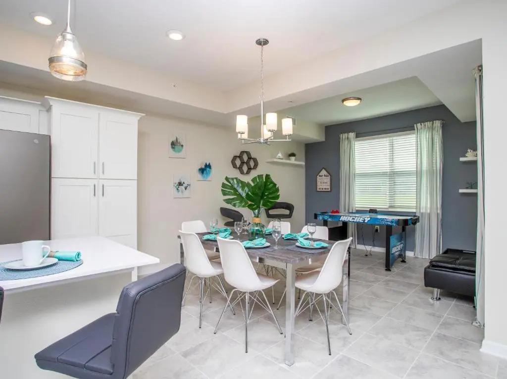 Marvelous 2 Bd Apt Close to Disney at Storey Lake 106