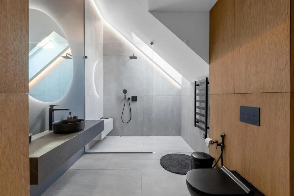 HolidayPlus Multiple Apartments, By Cohost