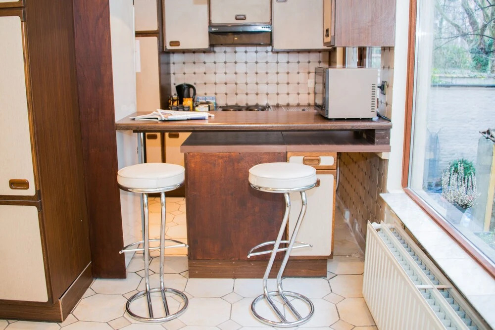 Remarkable 2-bed Basement Apartment EU Center!