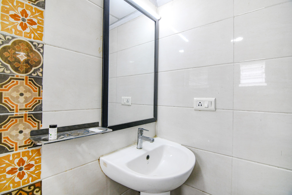 Townhouse Suncitel Near Kolkata Airport