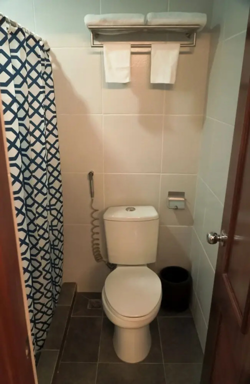 M28 Hotel and Apartments