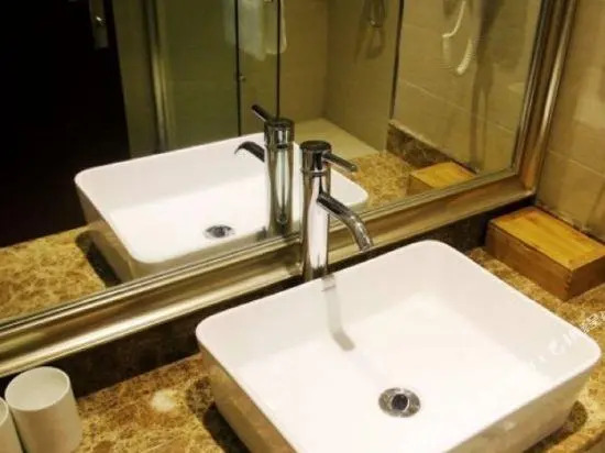 Hitide International Hotel