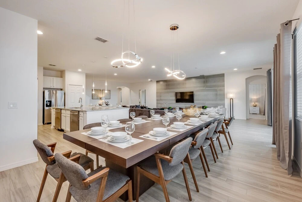 14 Bdrm 11 Bath Villa For 30