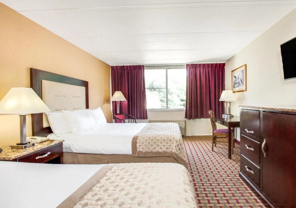 Town Inn