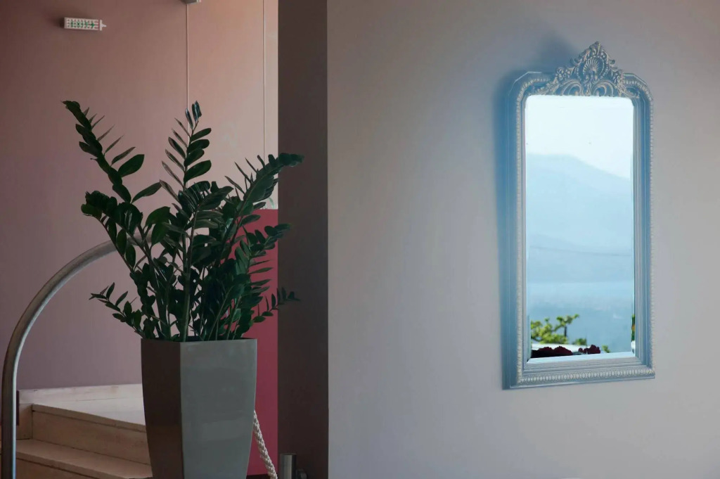 Nidimos Hotel