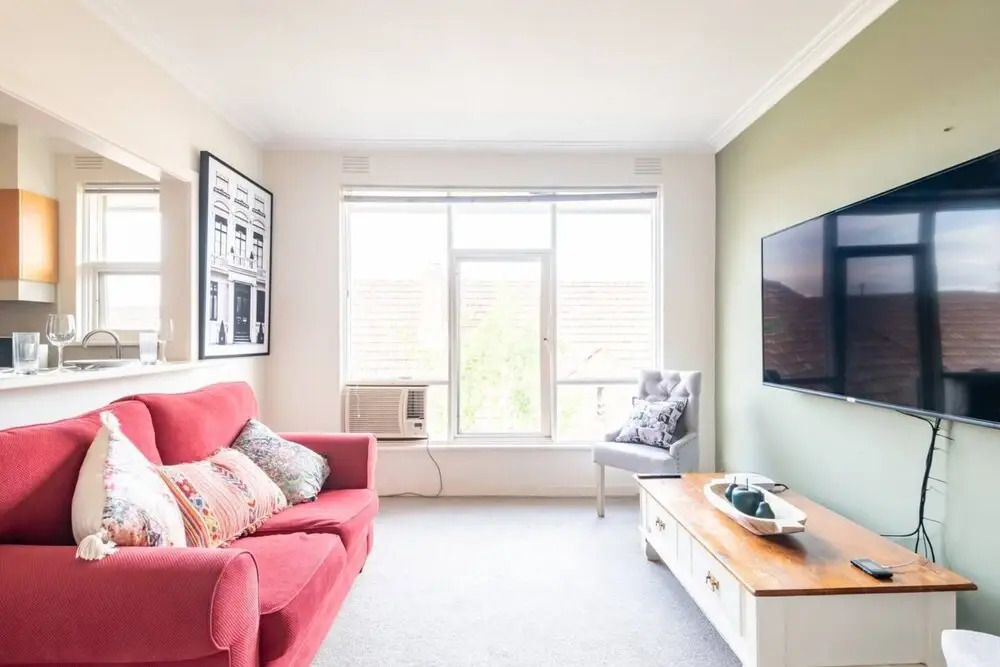 Well Located 1 Bedroom in South Yarra