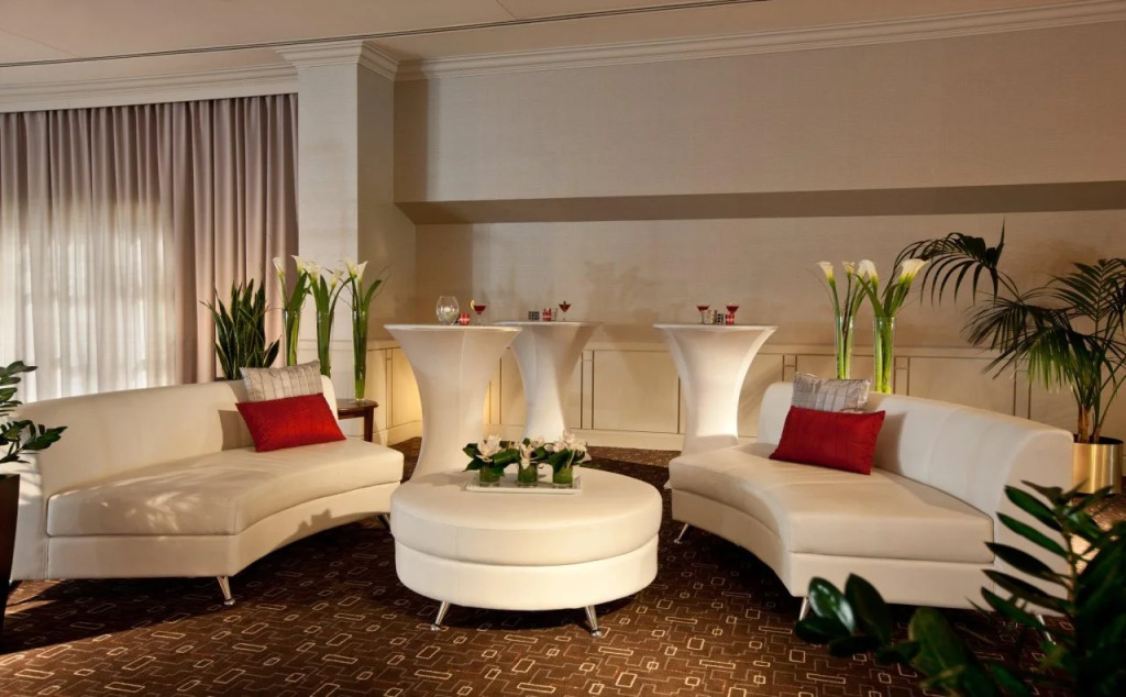 Holiday Inn Laval Montreal by IHG