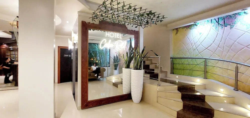 Hotel Ceibo Real