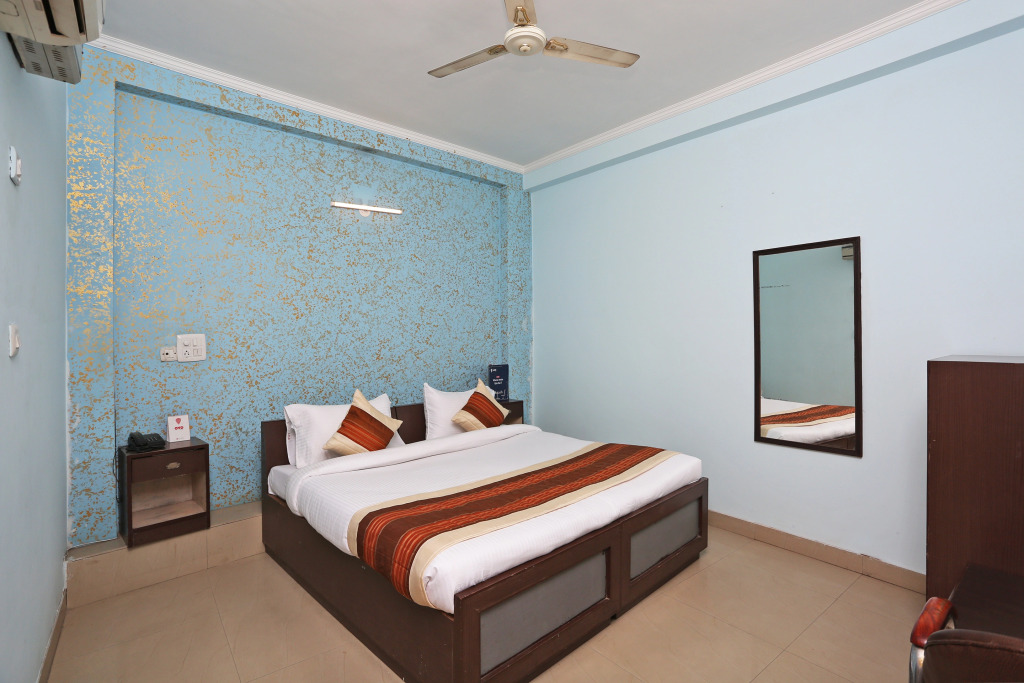 OYO 9786 Hotel Aerolook