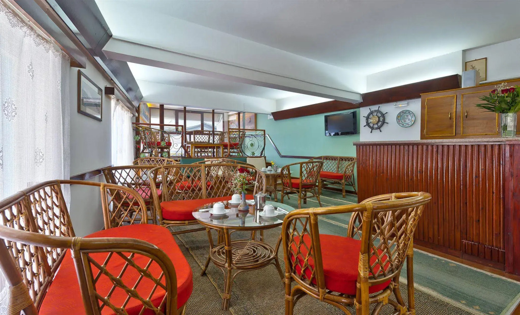Lucia Hotel