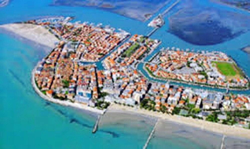 Apartment With 4 Bedrooms in Grado, With Wonderful City View and Furnished Terrace Near the Beach