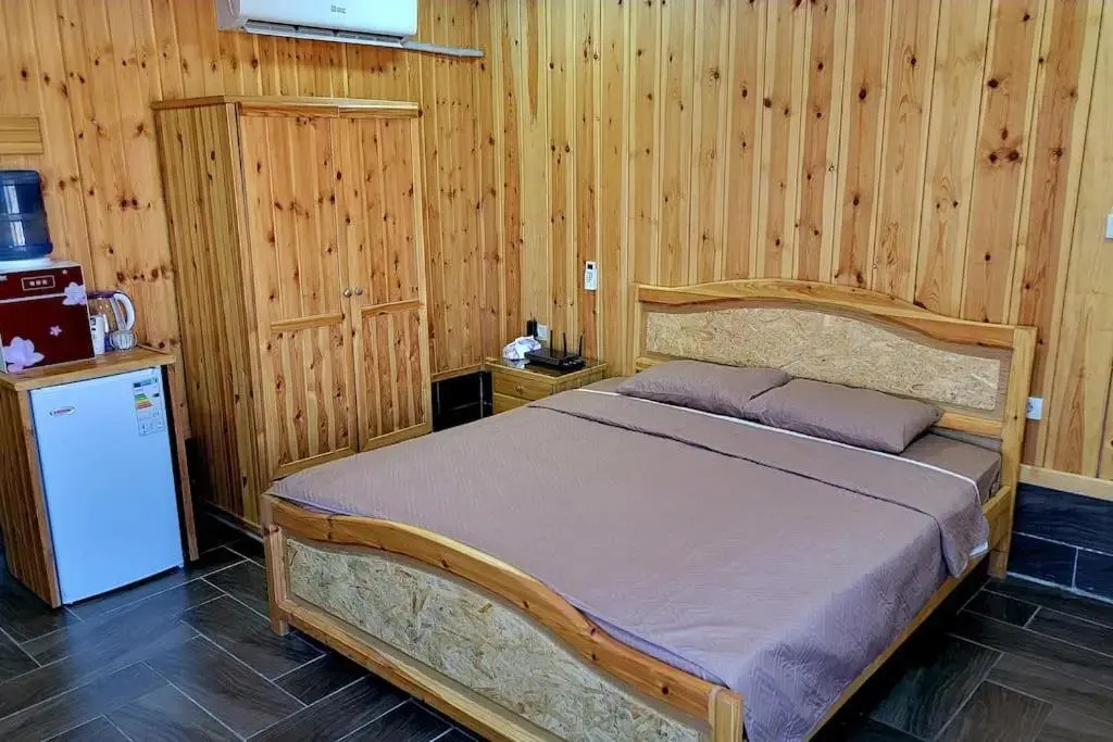 atoom lodge
