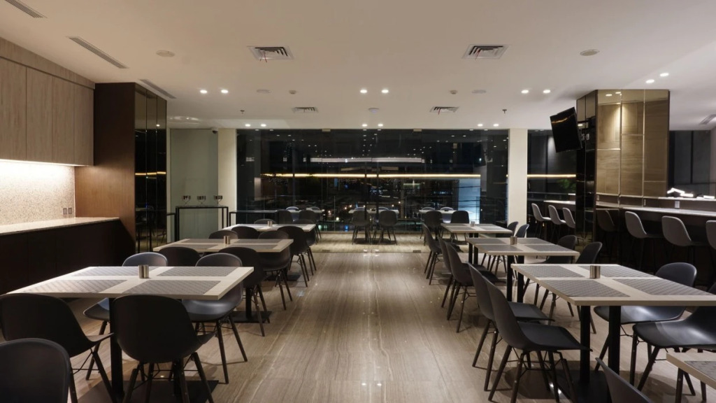 Erian Hotel