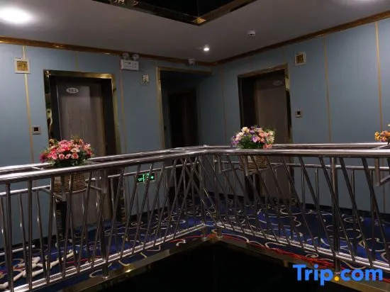 Xinmeijia Business Hotel (Huatian Town)