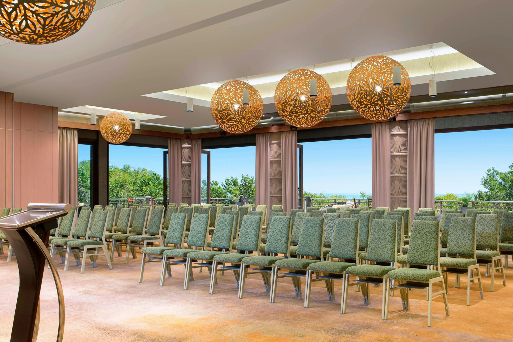 Sheraton New Caledonia Deva Spa & Golf Resort