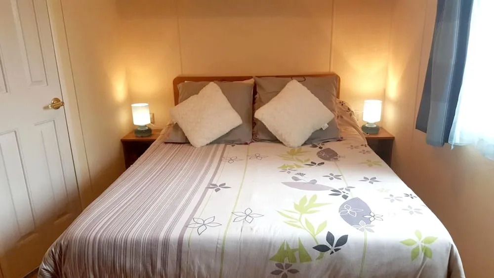 Bungalow With 2 Bedrooms in Fréjus, With Shared Pool and Furnished Garden - 8 km From the Beach