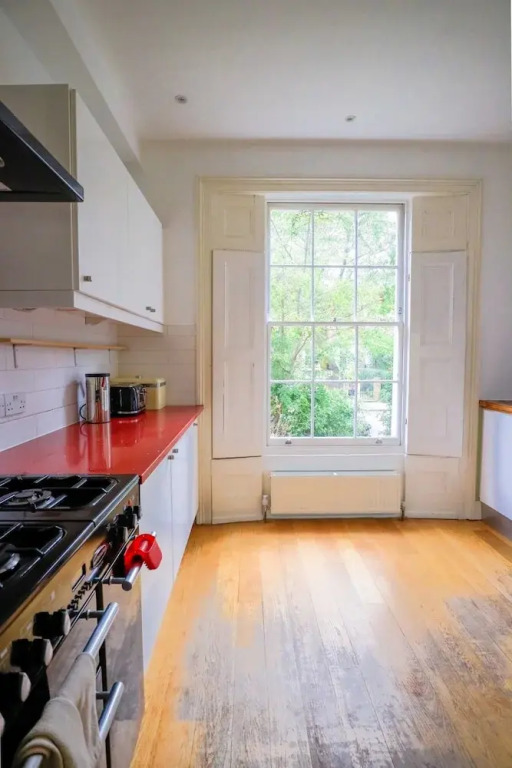 3 Bedroom House in De Beauvoir Town