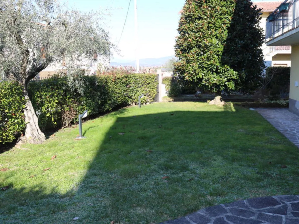 Madonnina 12 (LAZ620)