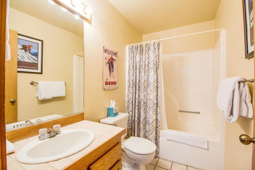 Skyline Condo 13