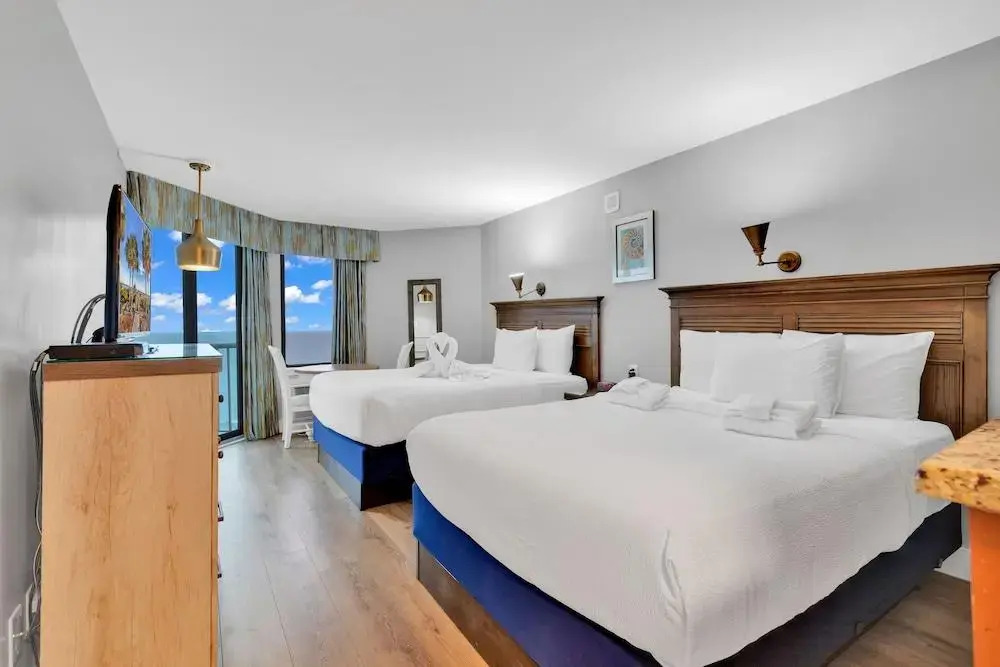 Breakers Boutique Condos | Oceanfront