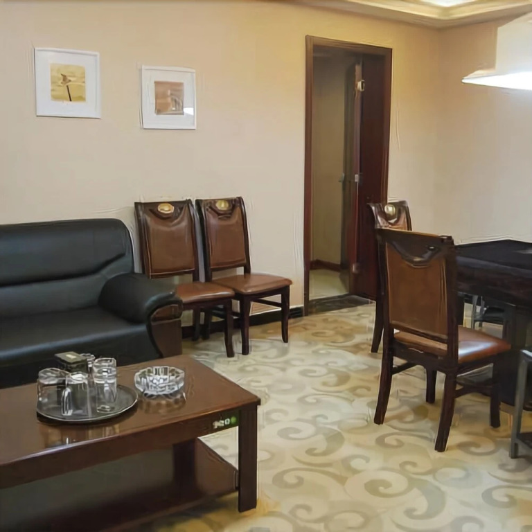 Jingyun Business Hotel