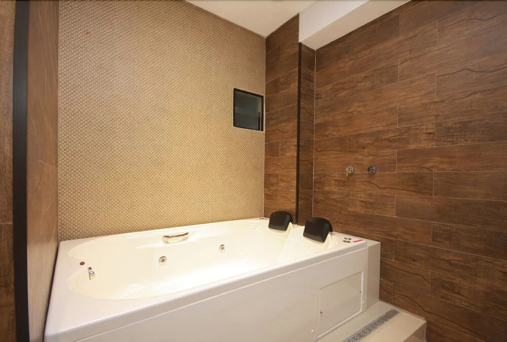 Guess Hotel & Motel