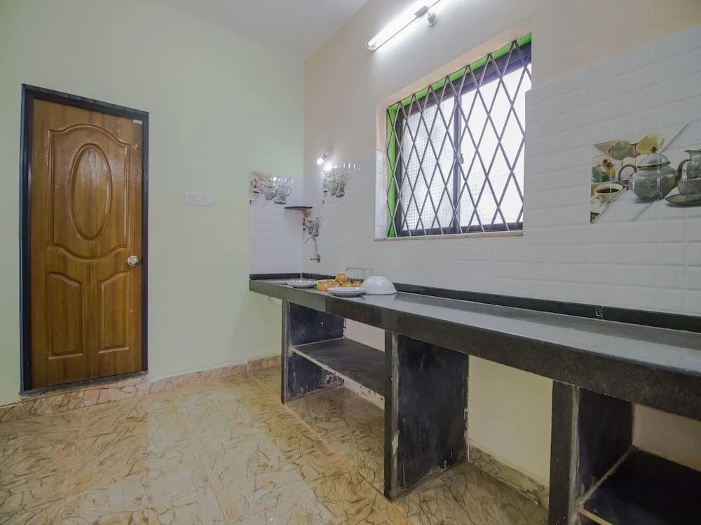 Oyo 14021 Home 1bhk with Garden Morjim Beach