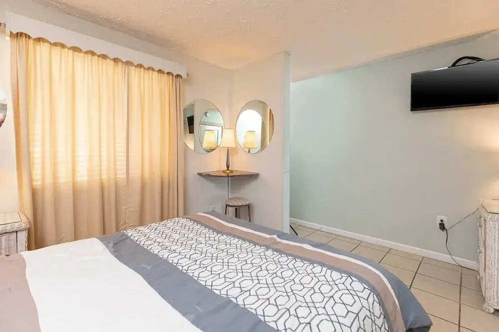 Gulf Shores Surf & Racquet 605a 1 Bedroom Condo
