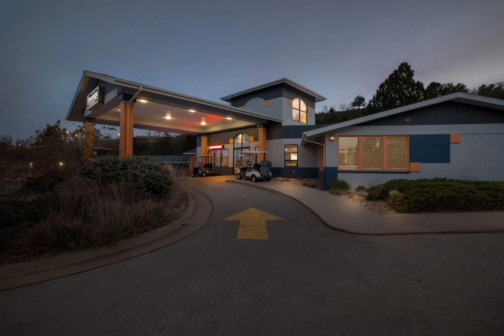 Travelodge by Wyndham Rapid City