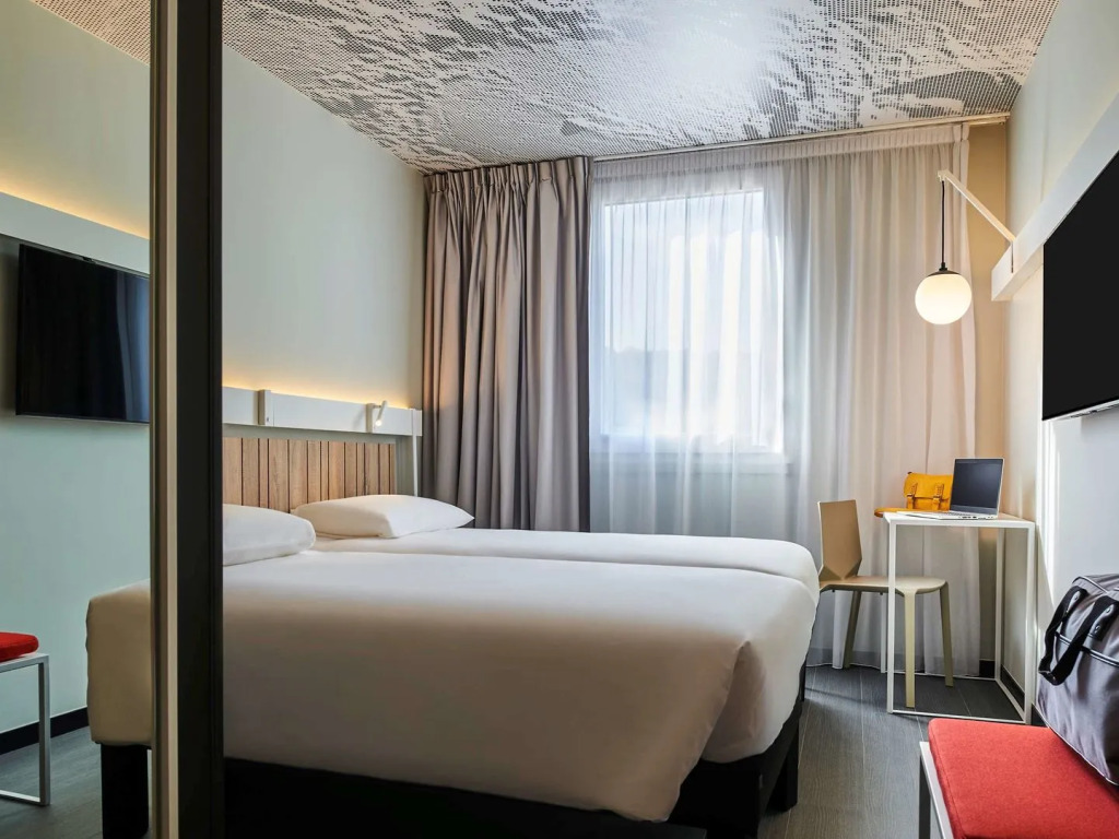 Ibis Montlhery Paris Sud