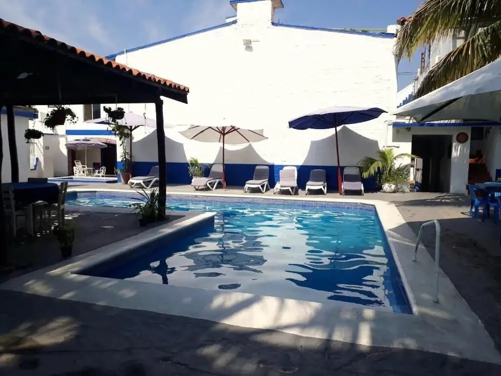 Hotel y Bungalows Los Arcos
