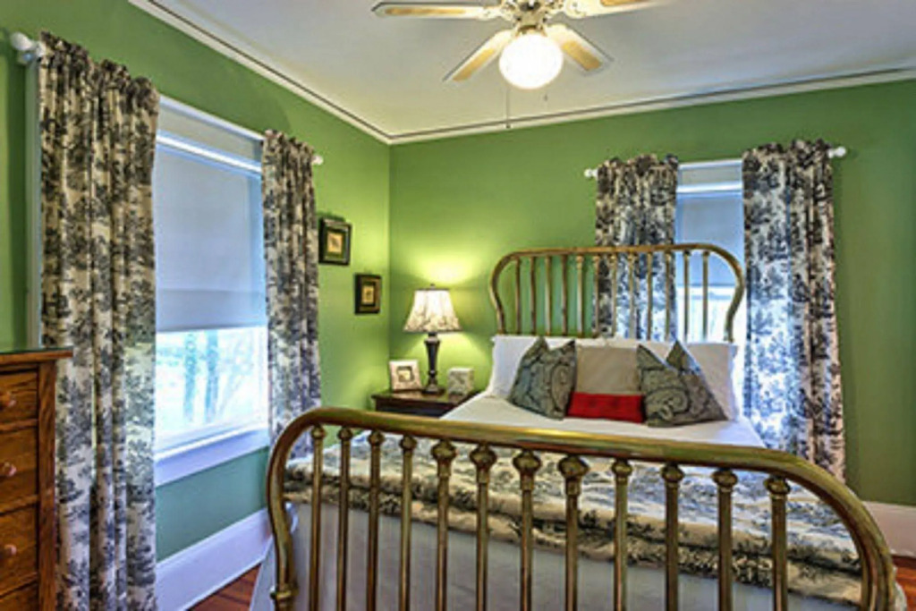 Cedar Crest Inn